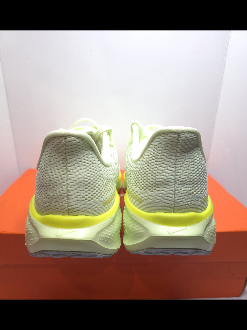 Nike Women’s Air Zoom Pegasus 41 Barley Volt 8.5W - Picture 4 of 8
